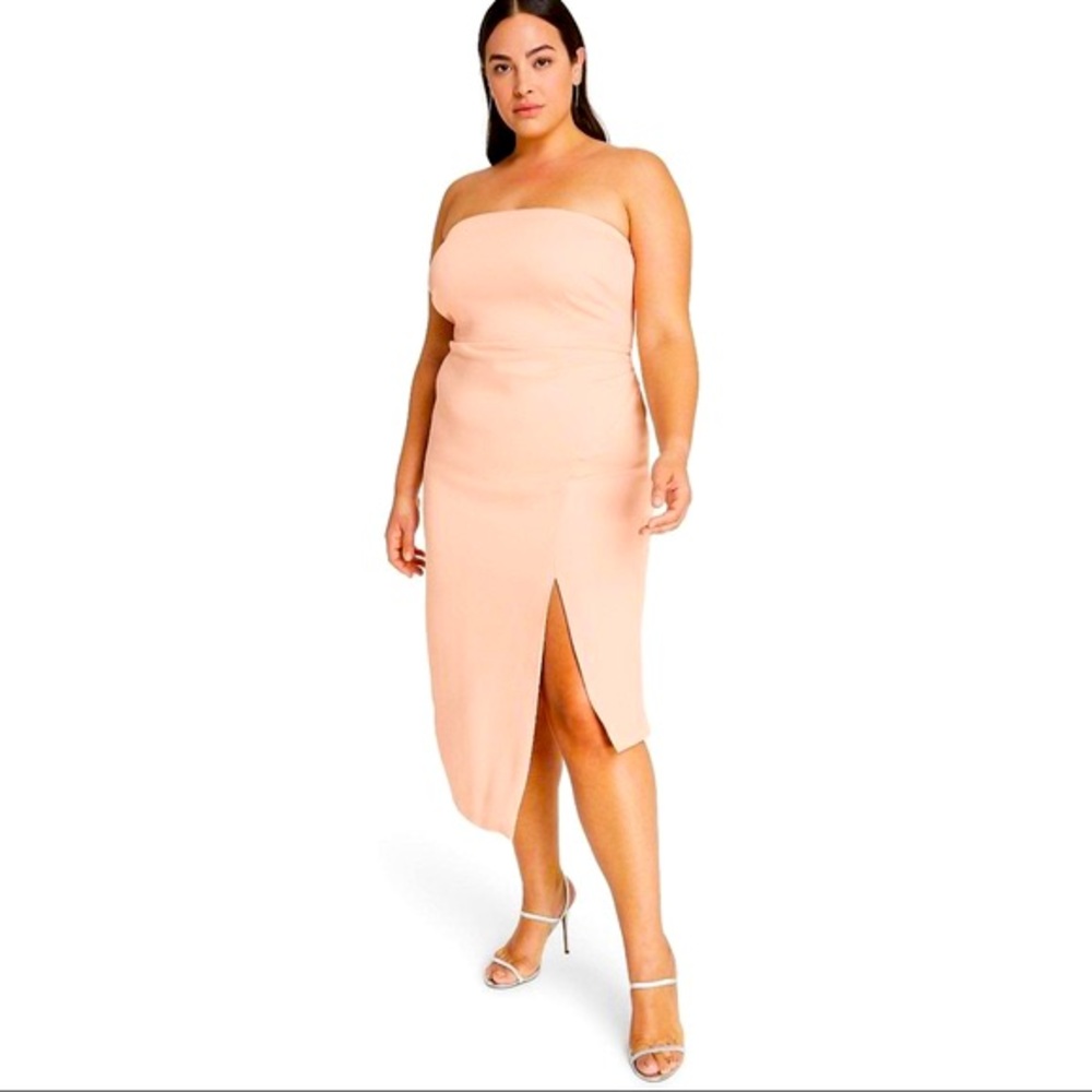 Pink strapless formal dress